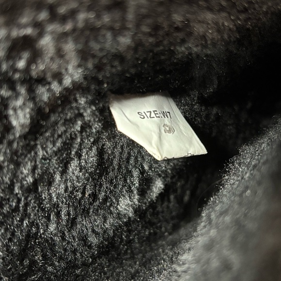 UGG Womens Bailey Button Triplet 5815 Black Classic Snow Tall Boots Size 7W Y2K - Picture 11 of 12